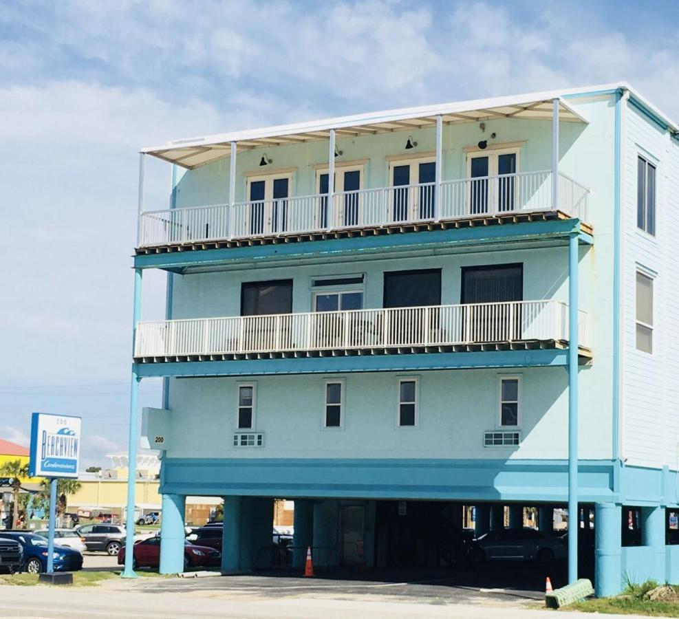 Budget Friendly Condo Perfect For A Romantic Getaway Within Walking Distance To The Beach! Gulf Shores Exteriér fotografie